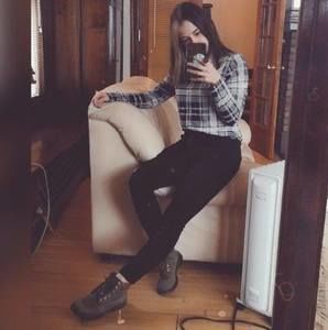 Meet your Posher, Macki